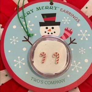 FREE WITH $20 Purchase !! Two’s Company 🎄Candy Cane🎄Earrings